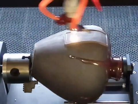 帶旋轉(zhuǎn)附件的激光雕刻陶瓷瓶