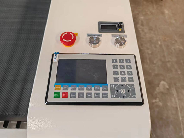 2025熱銷品 CO2 適合小型企業和家庭使用的激光切割機