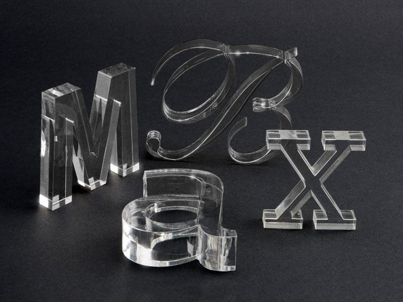 CO2 用于丙烯酸切割樣品的激光切割機