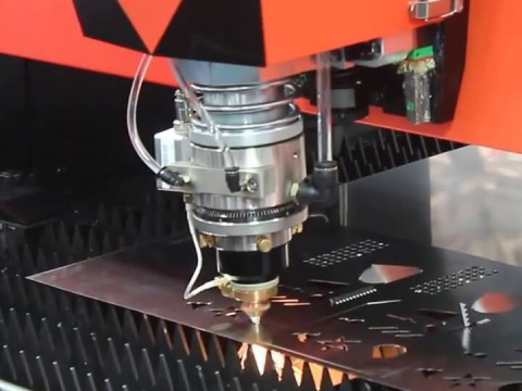 高精度光纖激光切割機 1000W/2000W