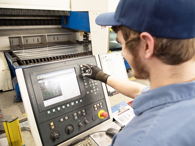 初學者如何使用激光切割機？