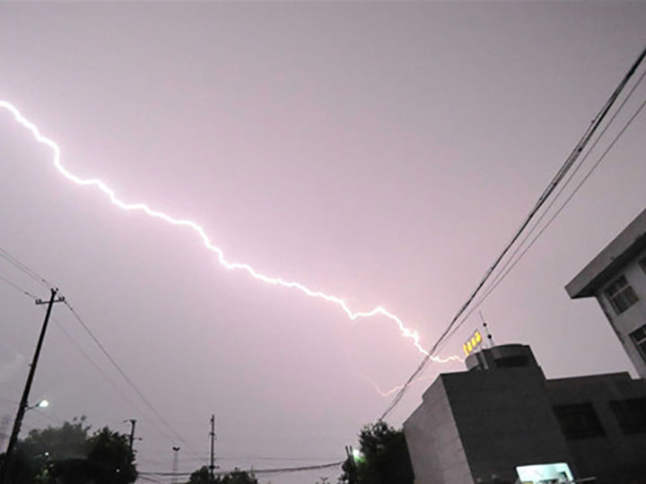 雷雨天數控雕刻機需要做好哪些防護工作？