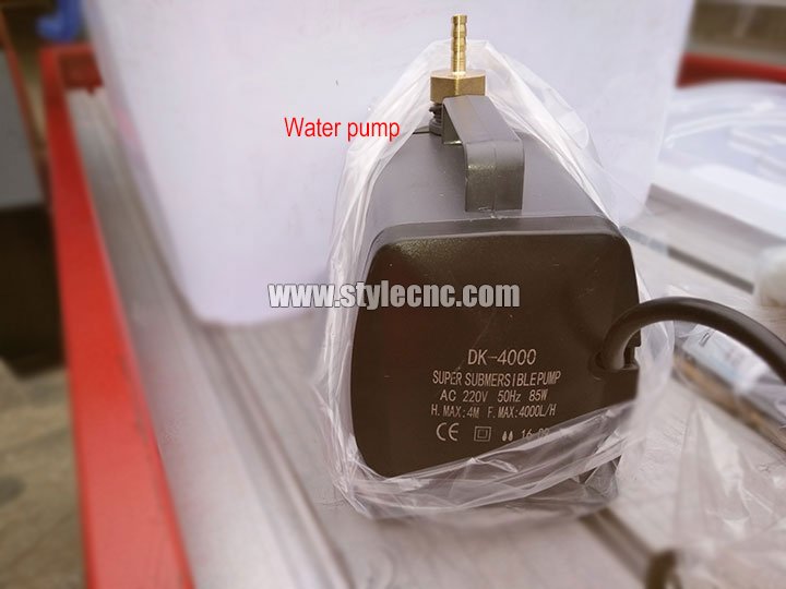 臺式小型數控石材雕刻機水泵