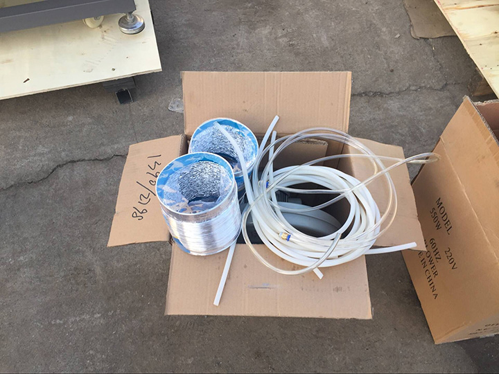 厄瓜多爾雙頭激光切割機零件