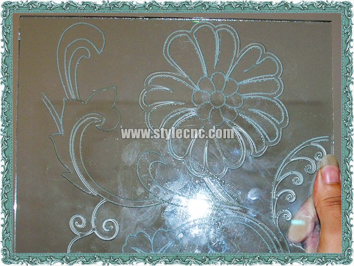 玻璃數(shù)控雕刻機 玻璃數(shù)控雕刻機