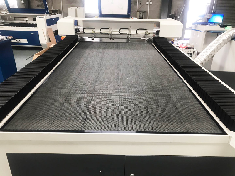 4頭 CO2 美國的激光切割機 4頭 CO2 美國的激光切割機