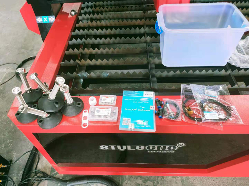 數控等離子切割工作臺機器輸送工具箱 數控等離子切割工作臺機器輸送工具箱