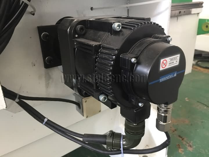 安川伺服電機(jī)及驅(qū)動(dòng)器 安川伺服電機(jī)及驅(qū)動(dòng)器