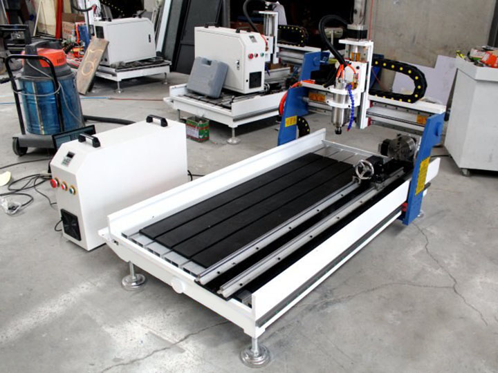 2x4 臺(tái)式數(shù)控銑床 2x4 臺(tái)式數(shù)控銑床