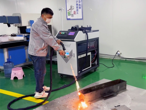 激光除銹的 7 種簡(jiǎn)便方法 激光除銹的 7 種簡(jiǎn)便方法