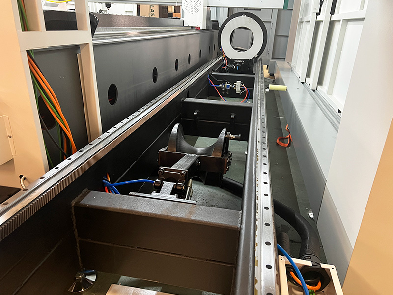 用于金屬管切割的旋轉附件