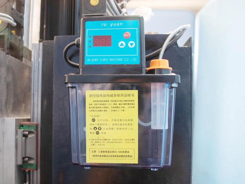 數(shù)控木工車(chē)床集中潤(rùn)滑系統(tǒng) 數(shù)控木工車(chē)床集中潤(rùn)滑系統(tǒng)