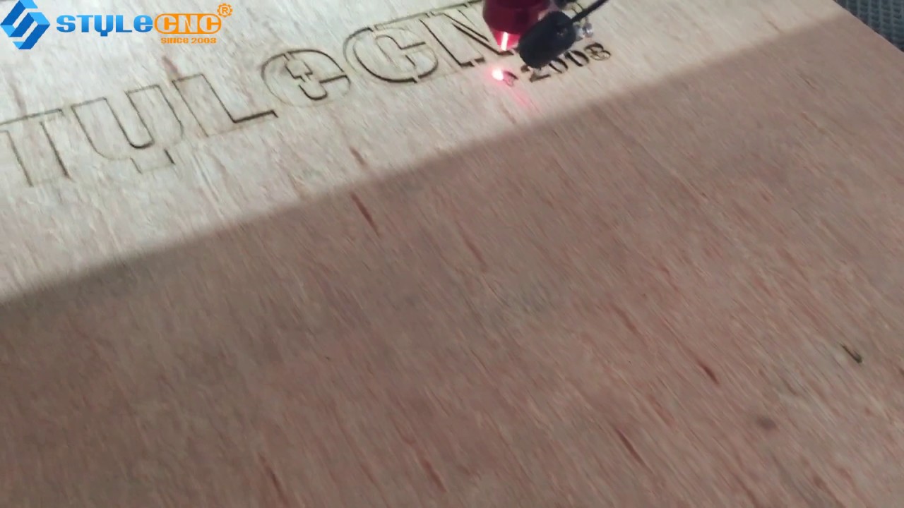 STJ1390 激光切割機(jī) 100W CO2 美國激光管