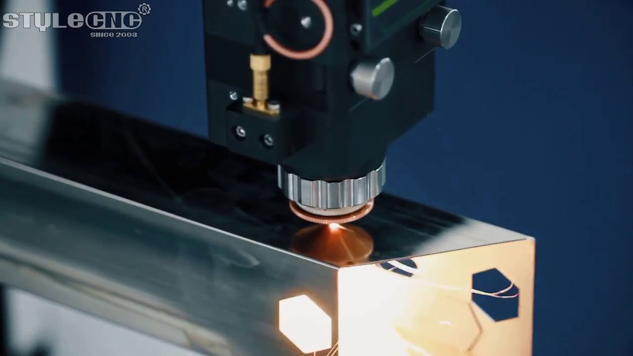 1000W 方管光纖激光金屬切割機