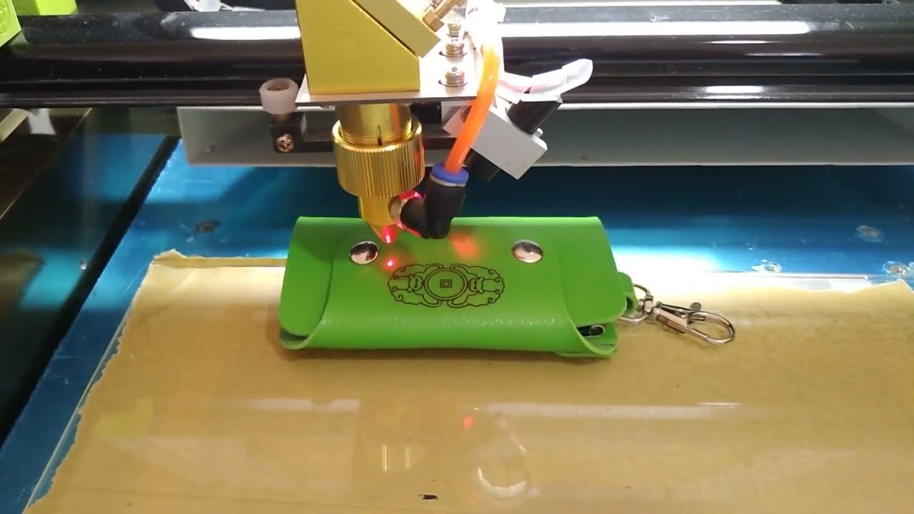 價格實惠的激光雕刻機,適用于皮革、織物、紙張、牛仔褲 價格實惠的激光雕刻機,適用于皮革、織物、紙張、牛仔褲